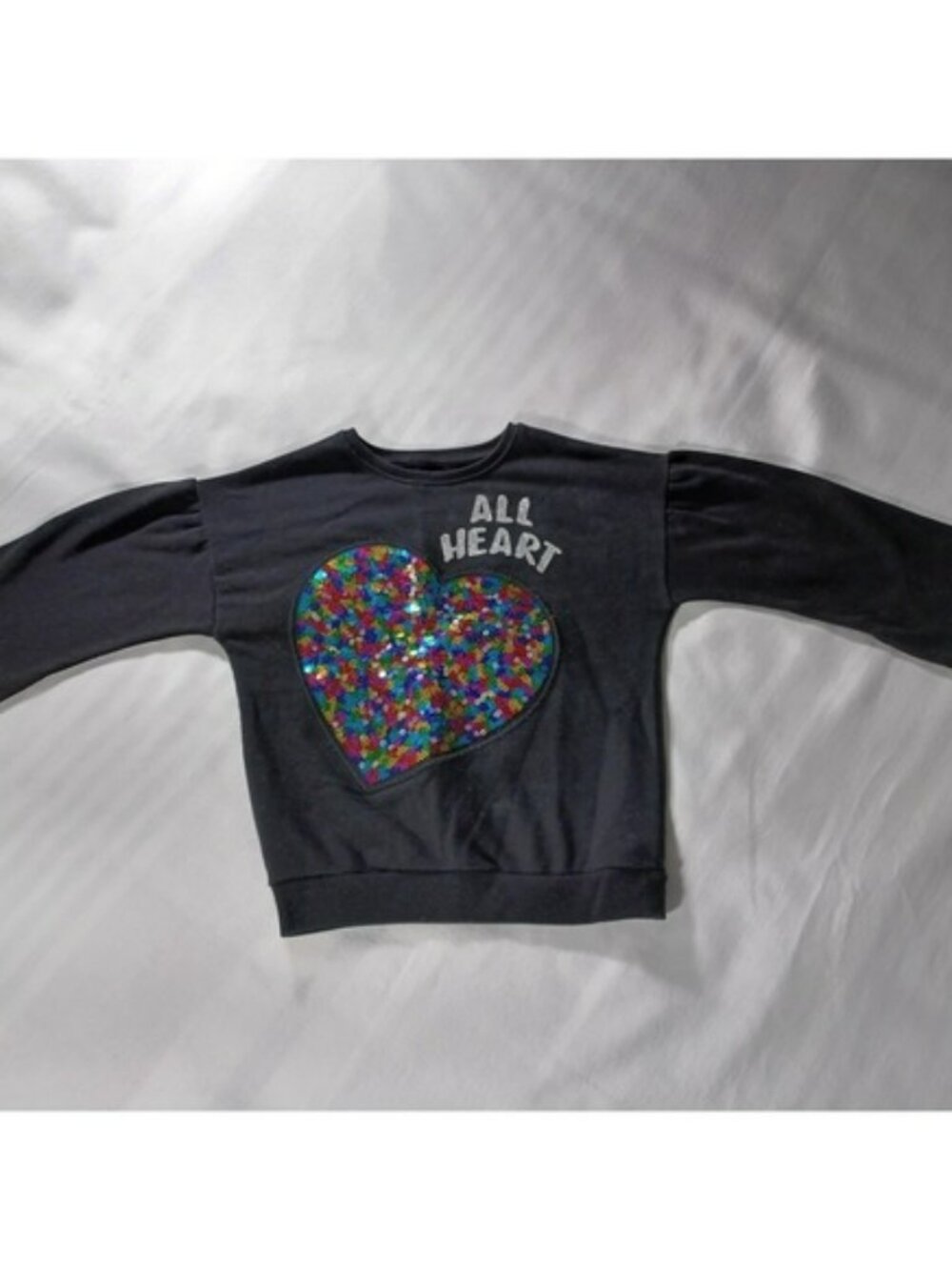 365 Kids by Garanimals Sweatshirt Girls 6 Black All Heart Sequin Patch Pullover